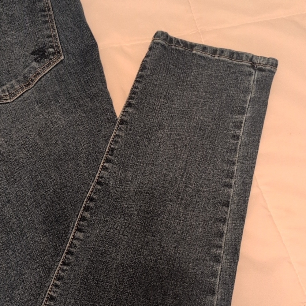 Two Pairs Of Seven7 Jeans - Picture 7 of 14